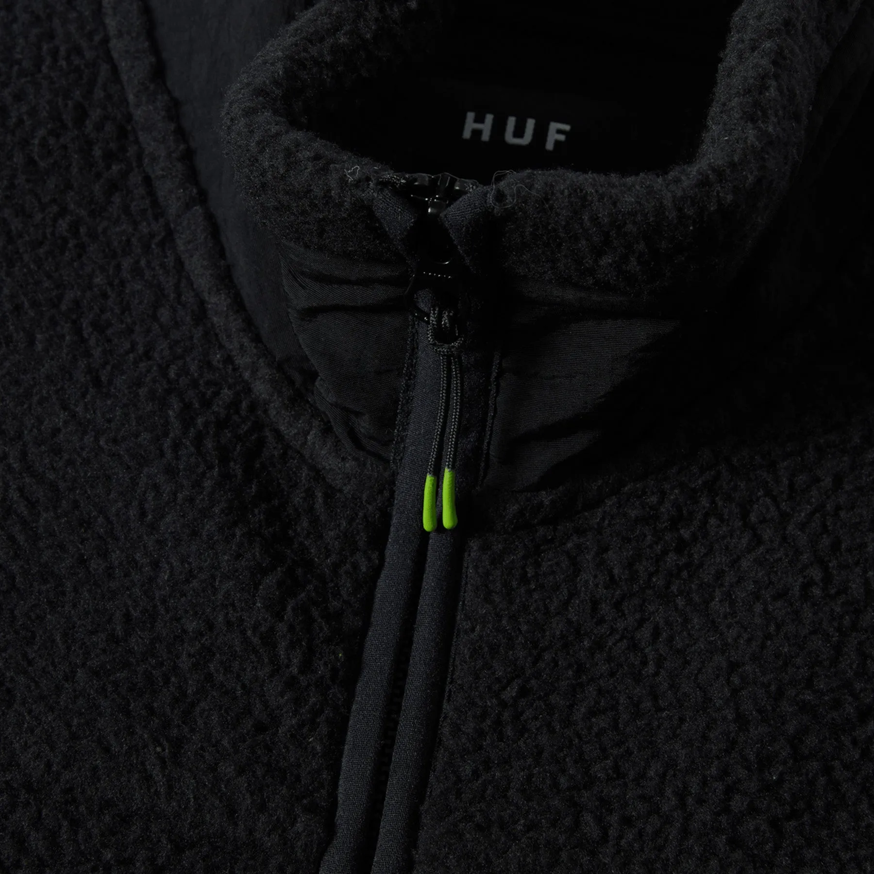 Huf Sonoma High Pile Vest Black
