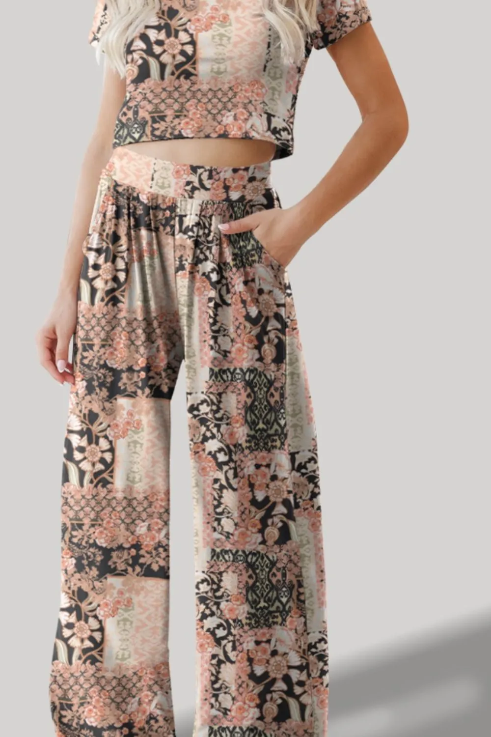 TEEK - Pleasant Print Round Neck Short Sleeve Top Pants Set
