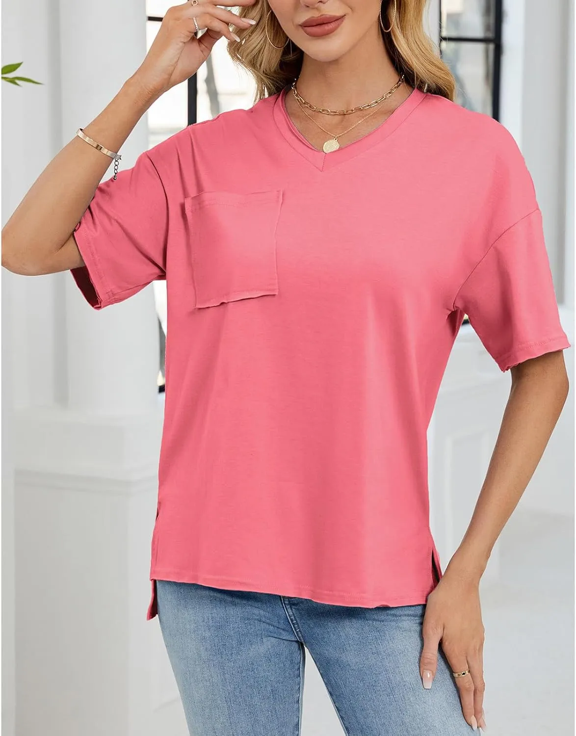 Women T Shirts Oversized Short Sleeve V Neck 2025 Summer Casual Loose Tops Basic Tee Shirts Outfits with Pockets