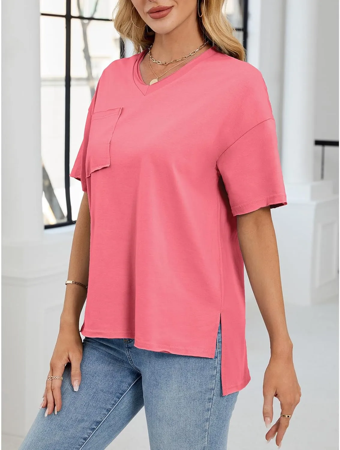 Women T Shirts Oversized Short Sleeve V Neck 2025 Summer Casual Loose Tops Basic Tee Shirts Outfits with Pockets